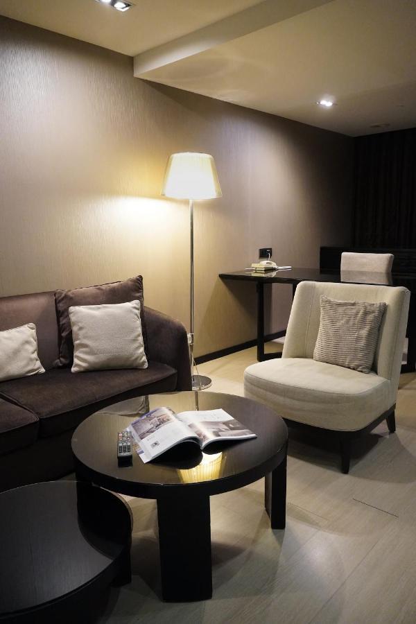 Talmud Hotel Kaohsiung Loveriver Екстериор снимка