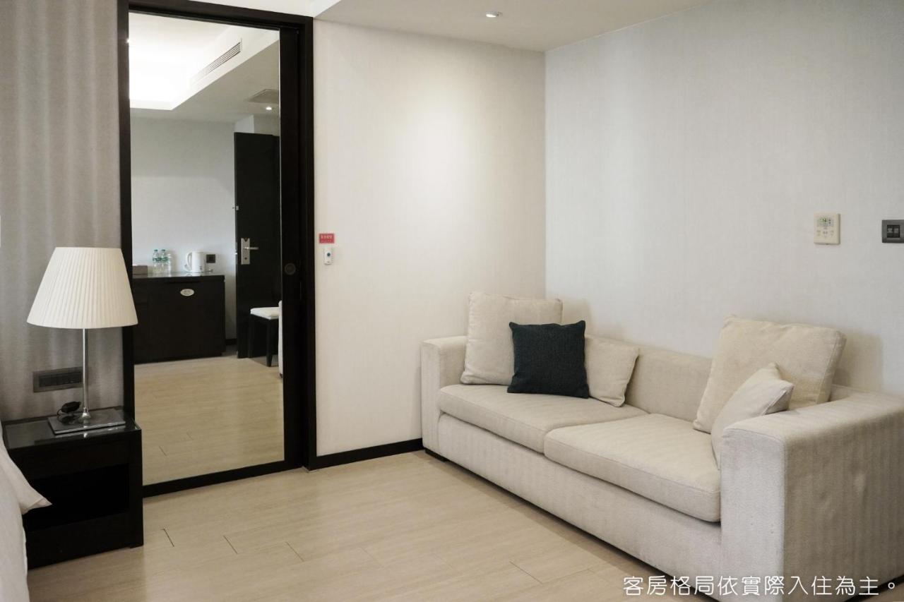 Talmud Hotel Kaohsiung Loveriver Екстериор снимка