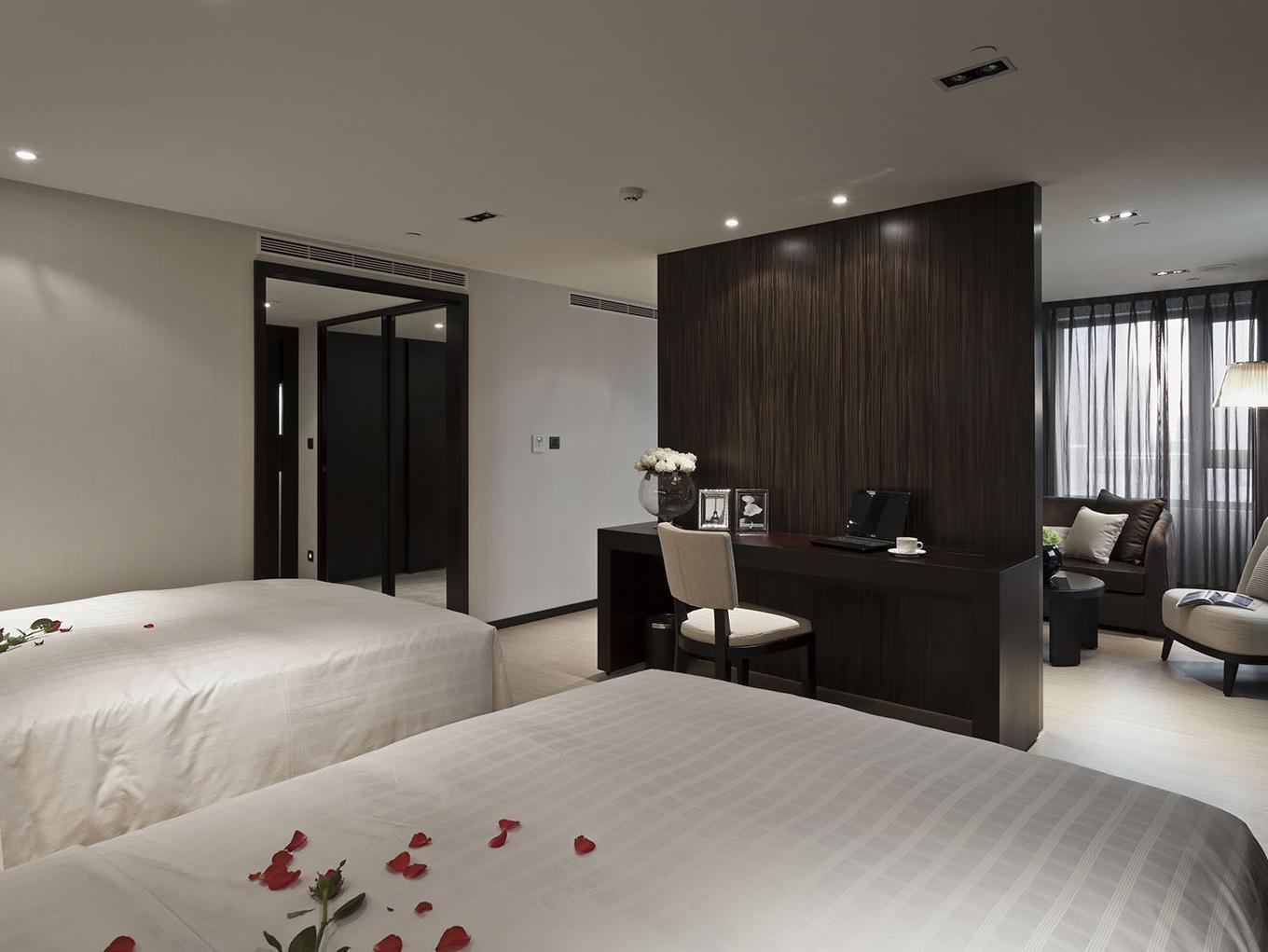 Talmud Hotel Kaohsiung Loveriver Екстериор снимка