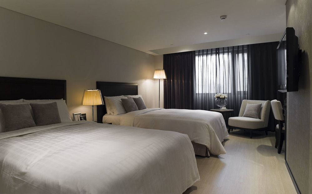 Talmud Hotel Kaohsiung Loveriver Екстериор снимка